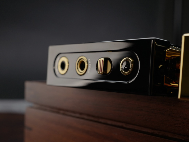 Luxury & Precision LP7 Gold